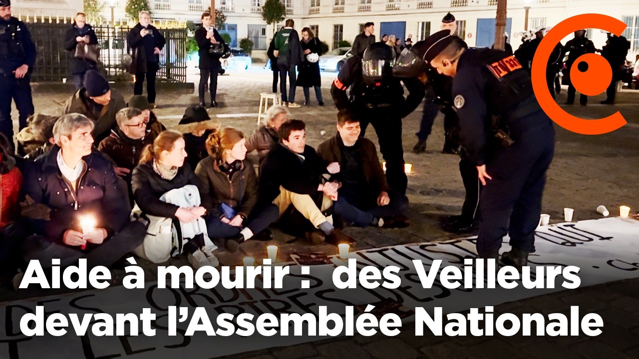 Aide à mourir :  des Veilleurs opposés à l’euthanasie interpellés devant l’Assemblée Nationale