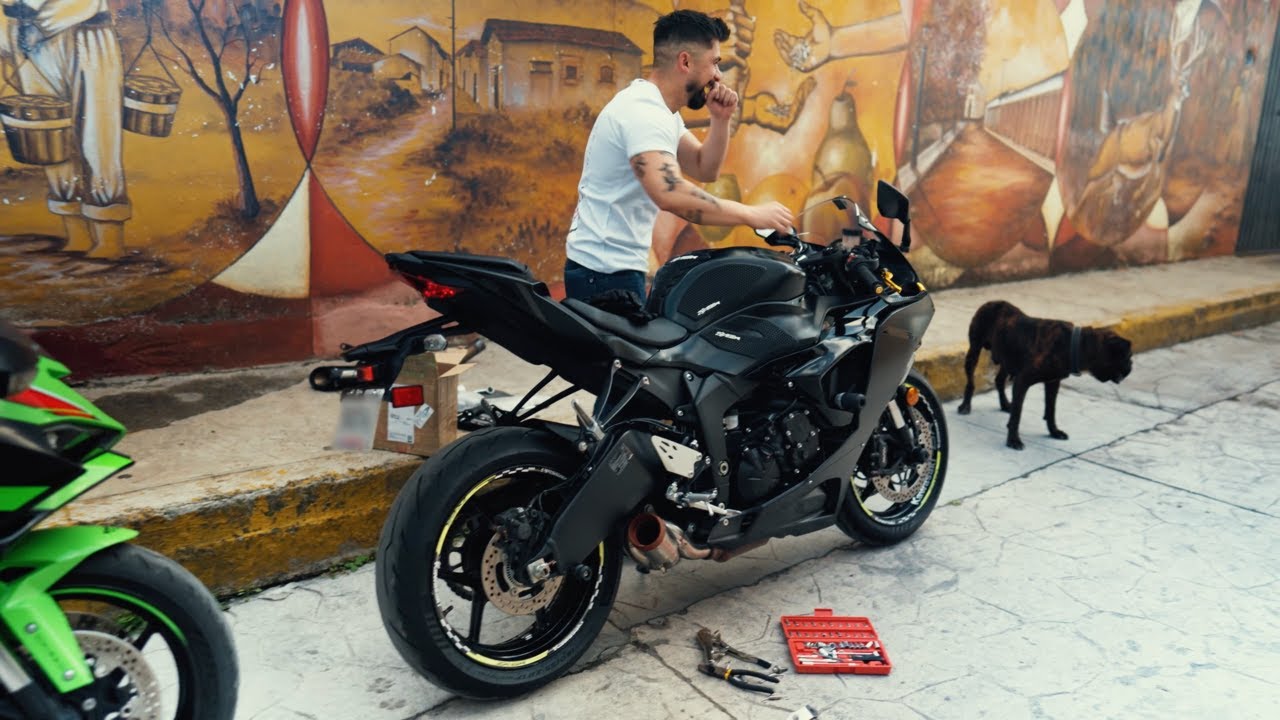Cambiando ESCAPE a Kawasaki ZX6R 2024 (Austin Racing con caracol)