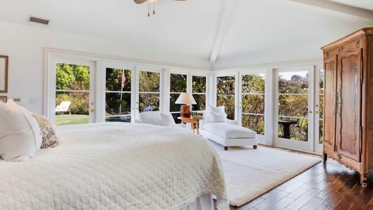 Vista Sotheby's International Realty - 7 Chesterfield Road