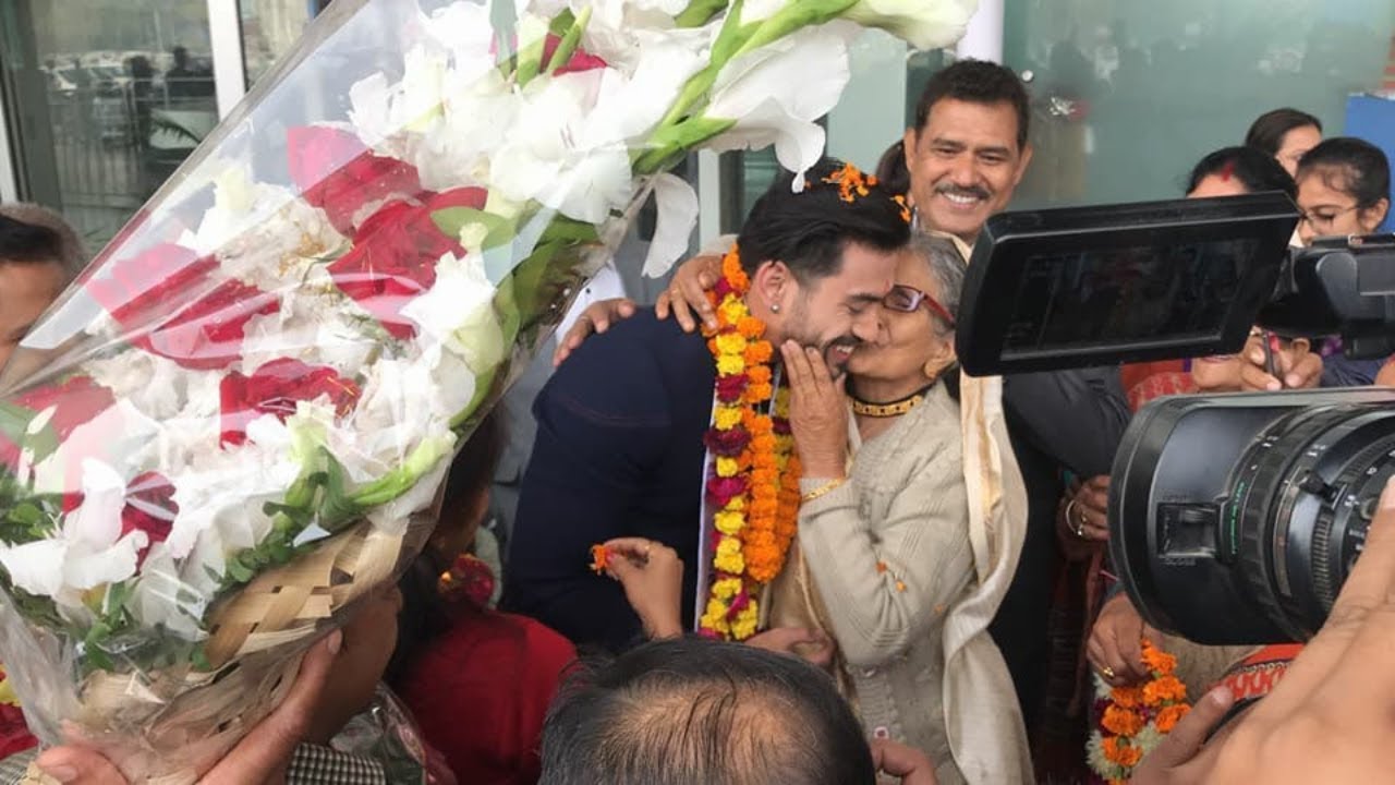 Jitesh Singh Deo receives a heroic welcome at his hometown in Lucknow