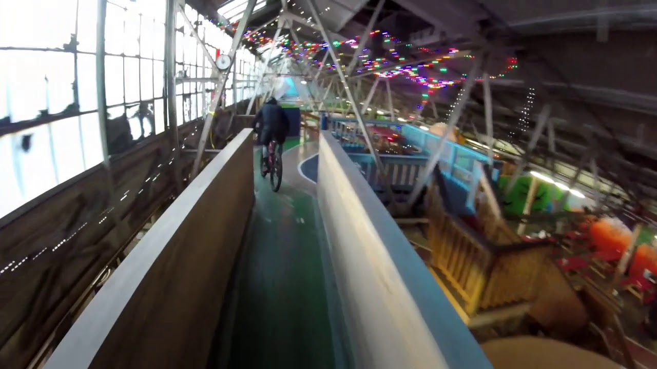 SR Suntour Flow Trail @ Ray's Indoor MTB Park