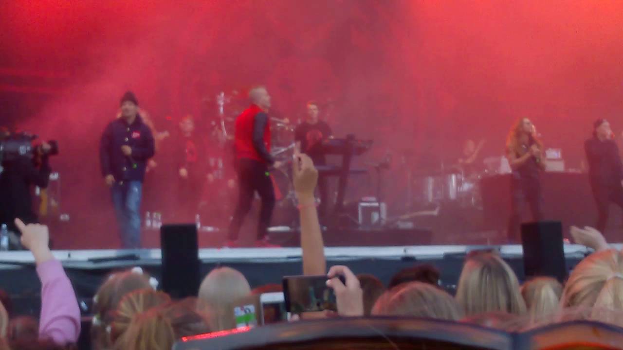 Cheek - Me ollaan ne part 2 @ Radio Aallon Helsinki-päivän konsertti 12.6.2016