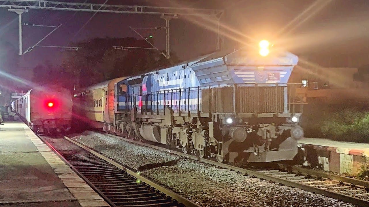 FIRST CAPTURE FROM APPLE iPHONE 16| PERFECT CROSSING OF TRAINS AT MALLESWARAM| FINAL DIESEL RUN| SWR