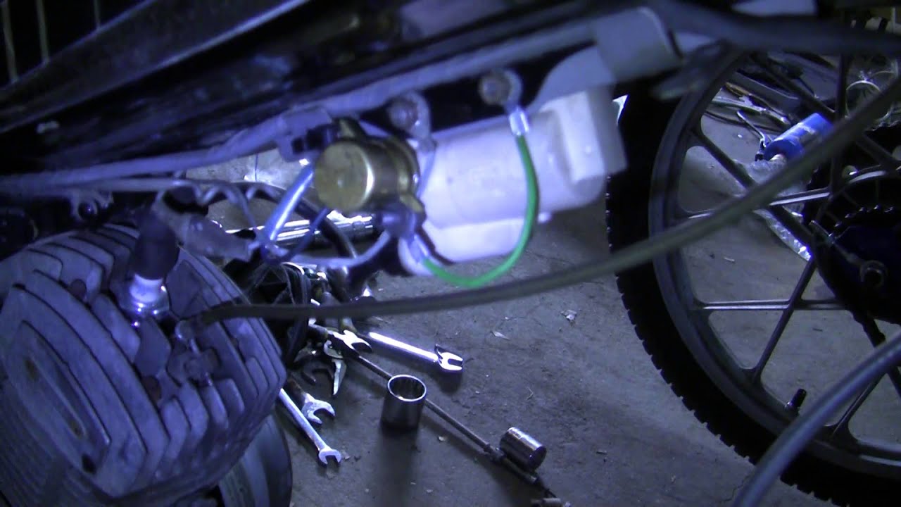 Motobecane Mopeds are Beautiful (but Frustrating!)