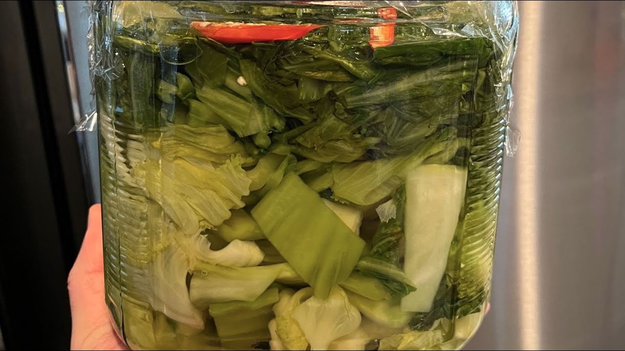 Making Pickled Chinese Mustard