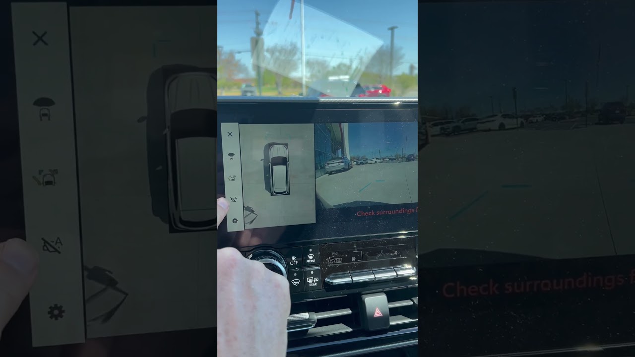 Automatyczne ustawienia monitora widoku panoramicznego w nowym modelu Toyota #toyota