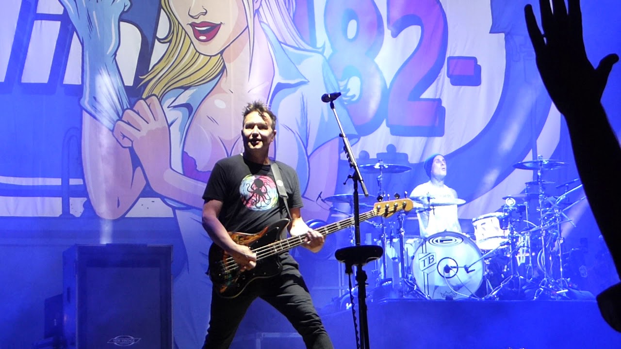 Blink-182 - Anthem - Live @ Back to the Beach Festival (Huntington Beach - California) - 04 27 2019