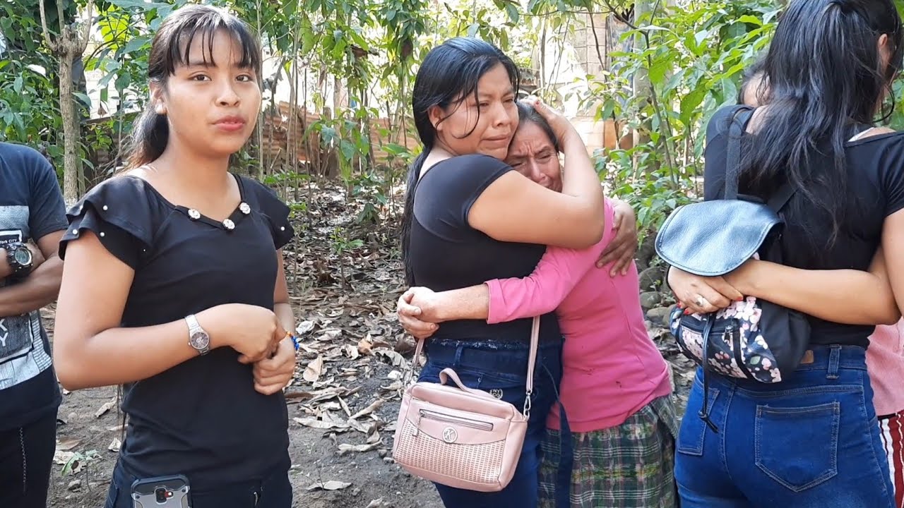 Mamá de rosita llora por el dolor que pasó Noe le yegó apoyarlos a ellos