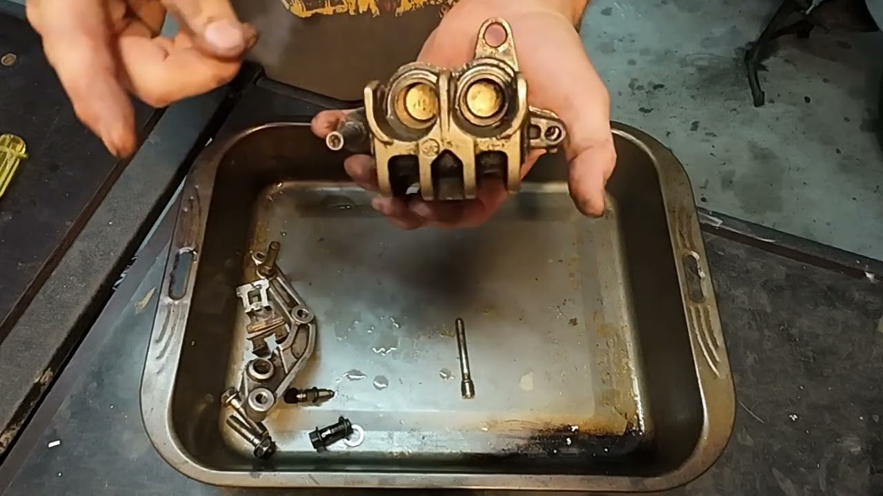 Honda VFR750F RC36-2 Front Brake Overhaul Part 1