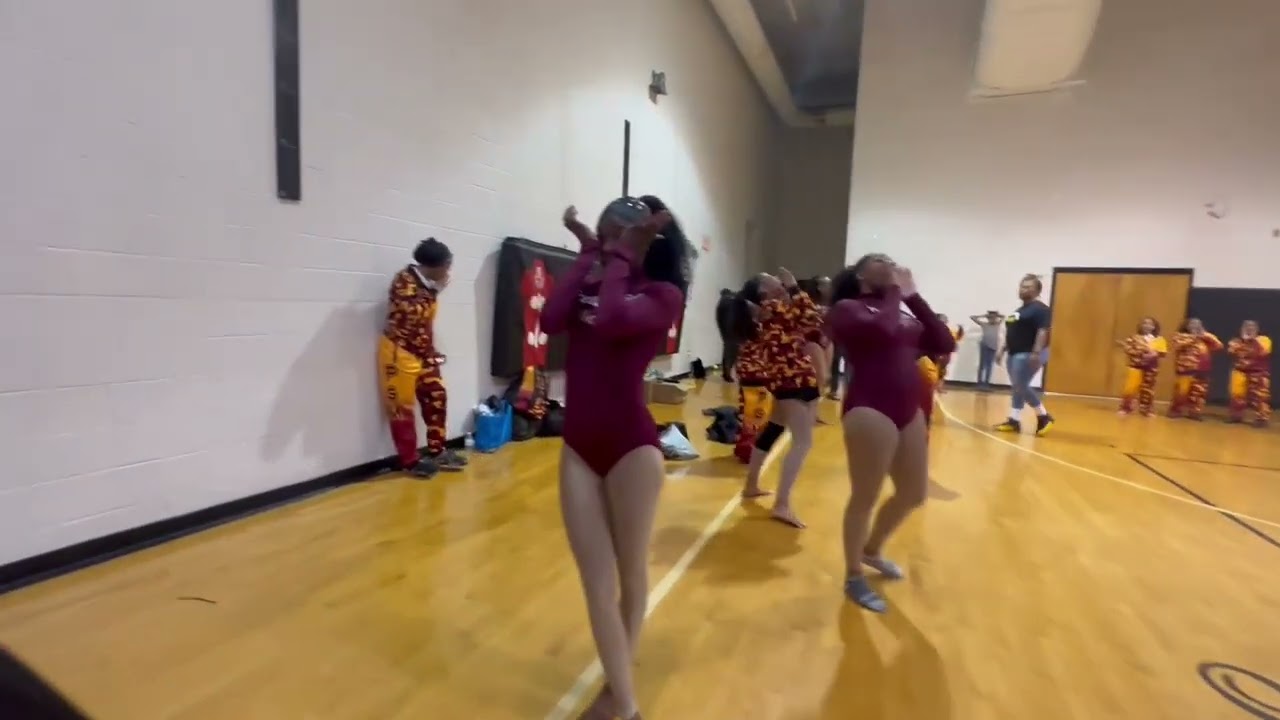 Pretty Girl Mafia Dance Team Senior Captain Vlog of our first competition of the season