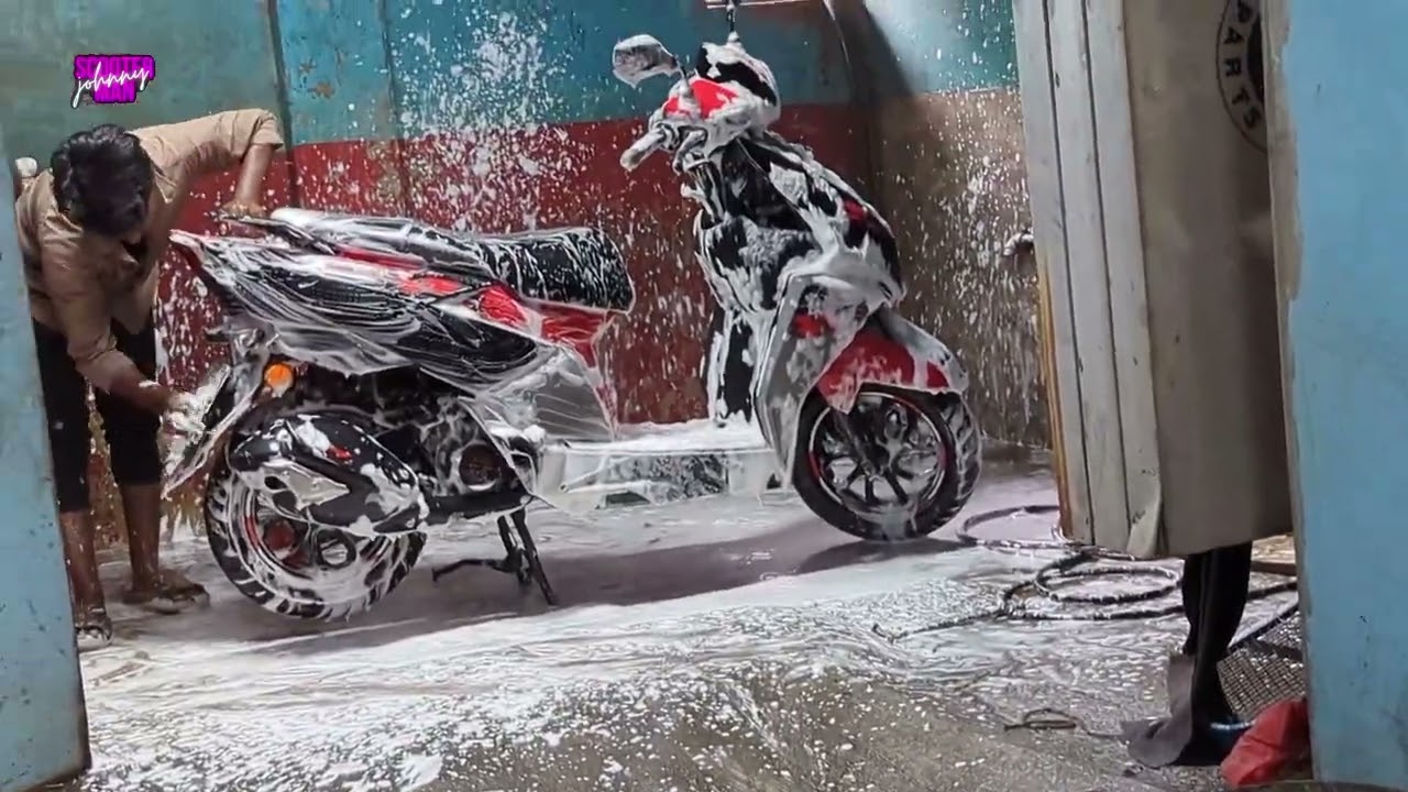 Scooter wash | NTORQ 125cc Race Edition | 𝕾𝖈𝖔𝖔𝖙𝖊𝖗𝖒𝖆𝖓 𝕵𝖔𝖍𝖓𝖓𝖞