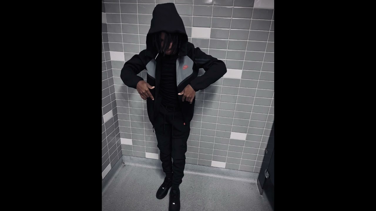 👹