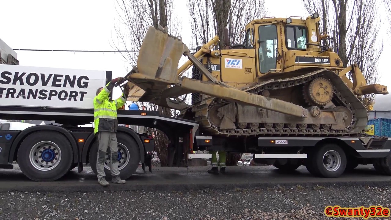 4K| Scania R730 Loads & Hauls A CAT D6H LGP Dozer