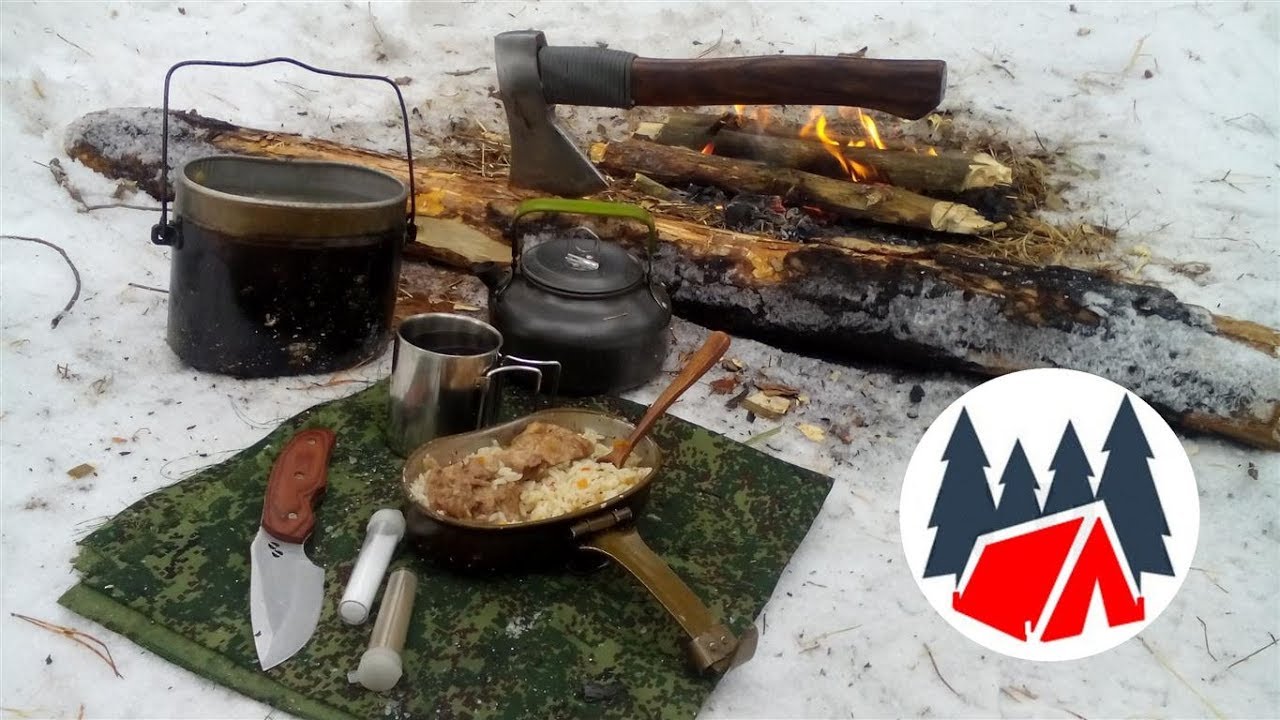 Зимний лес. Готовка в армейском котелке. Птичьи кормушки.