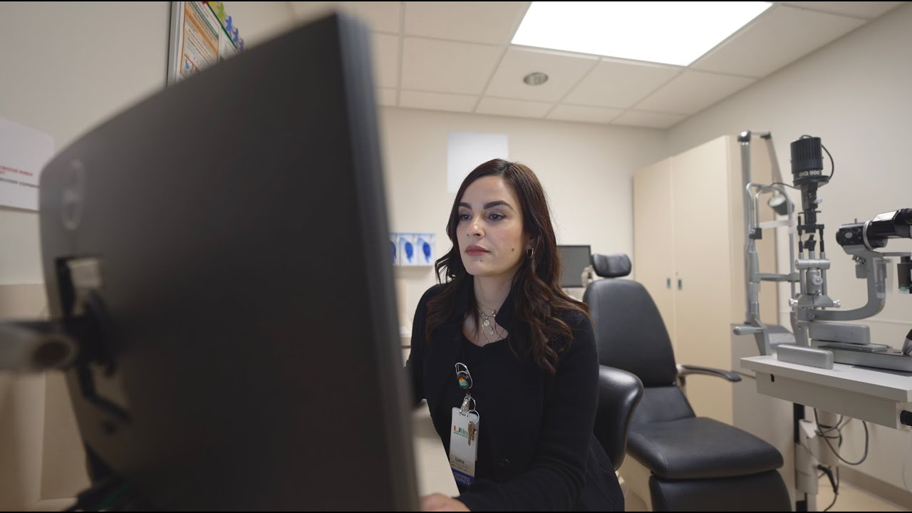 Meet Kiki, one of our incredible nurses from the Bascom Palmer Eye Institute Emergency Department