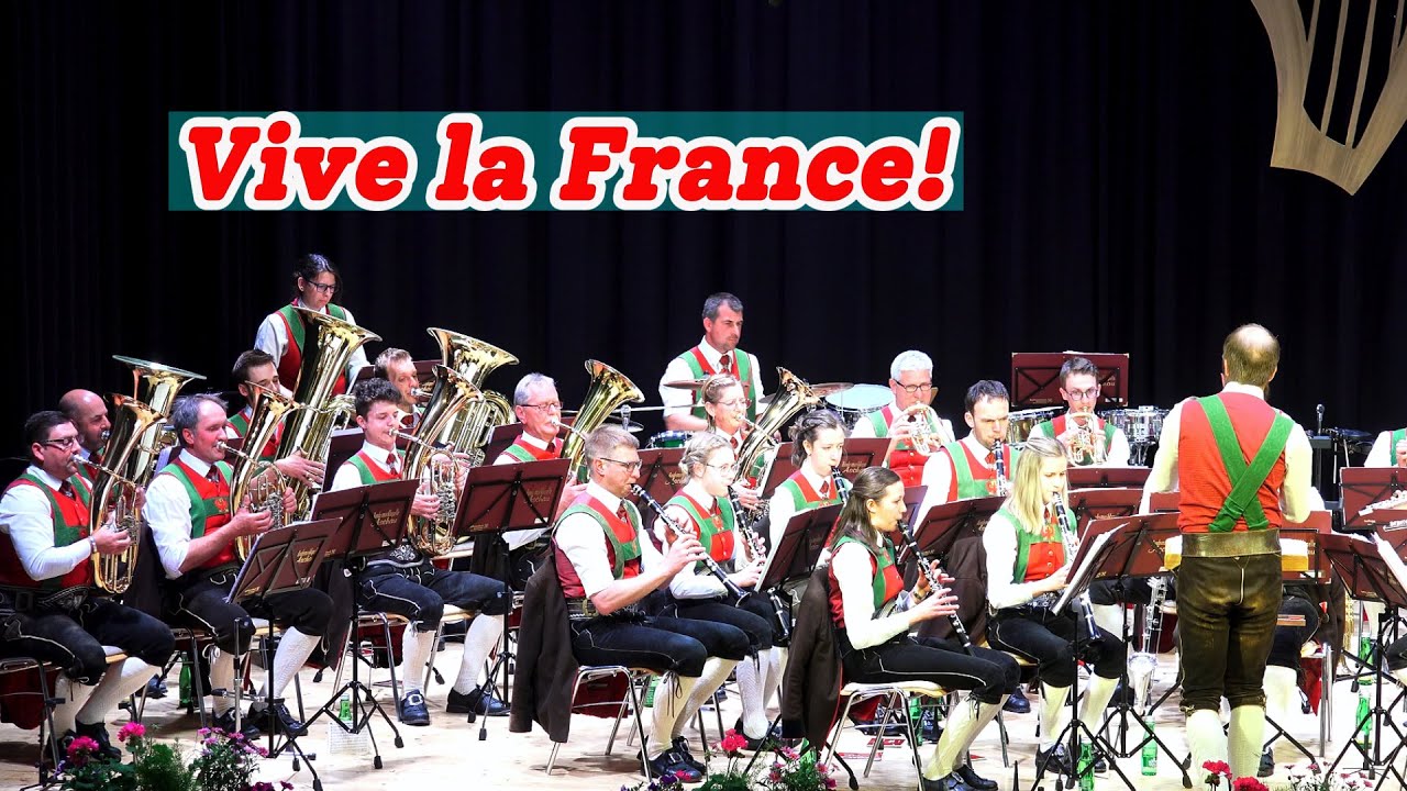 Vive la France! Frühjahrskonzert der BMK Aschau bei Kirchberg