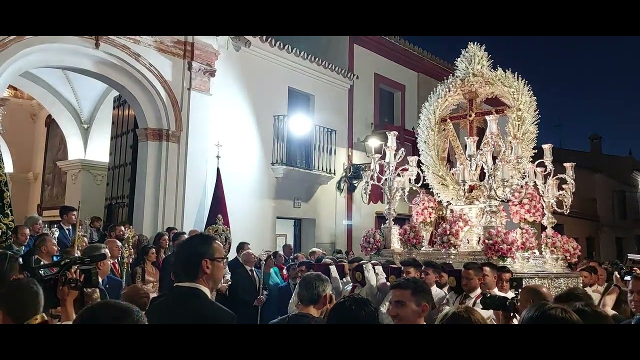 Llegada de la Santa Cruz del Campo de Villarrasa a la ermita 2024
