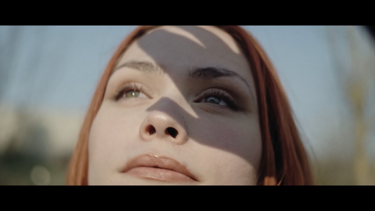 VALENZA | The beauty beyond gold