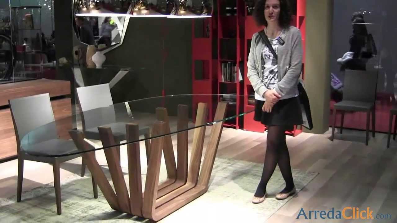 Arredamento moderno per il soggiorno: legno e ispirazione natura