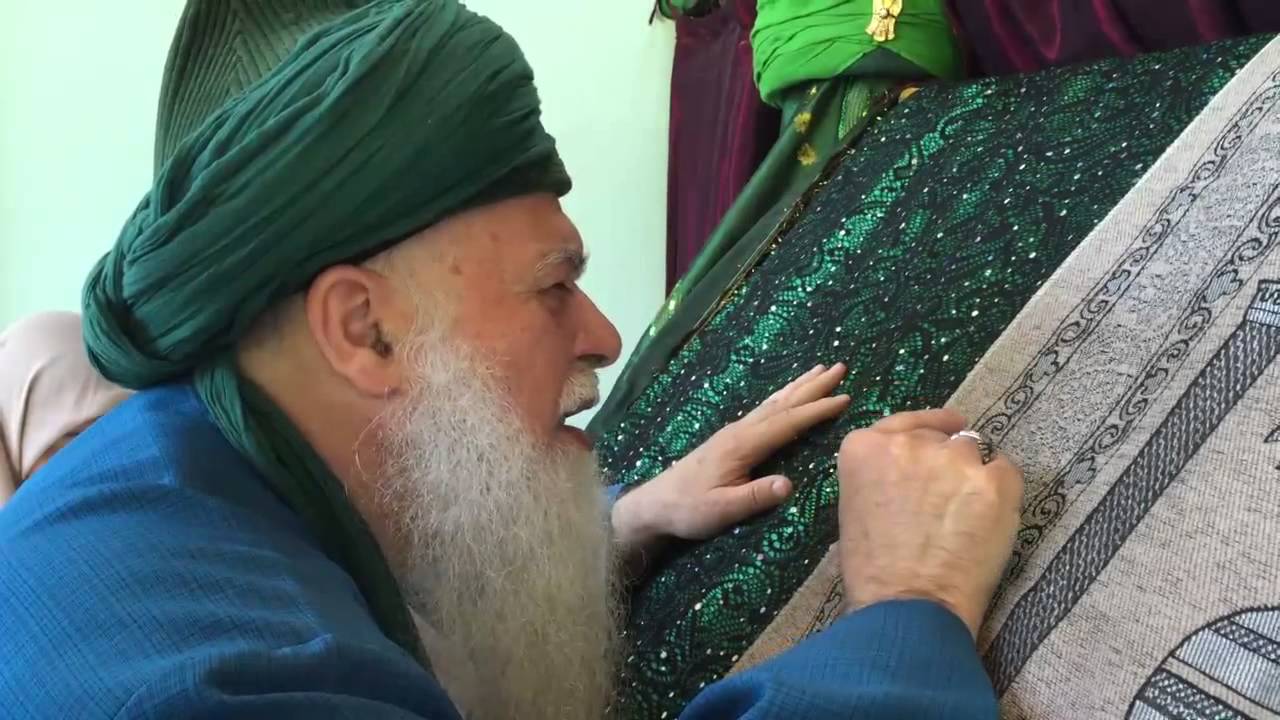 Mawlana Shaykh Hisham (q) First Visit to the Maqam of Mawlana Shaykh Nazim (q) - Day 2