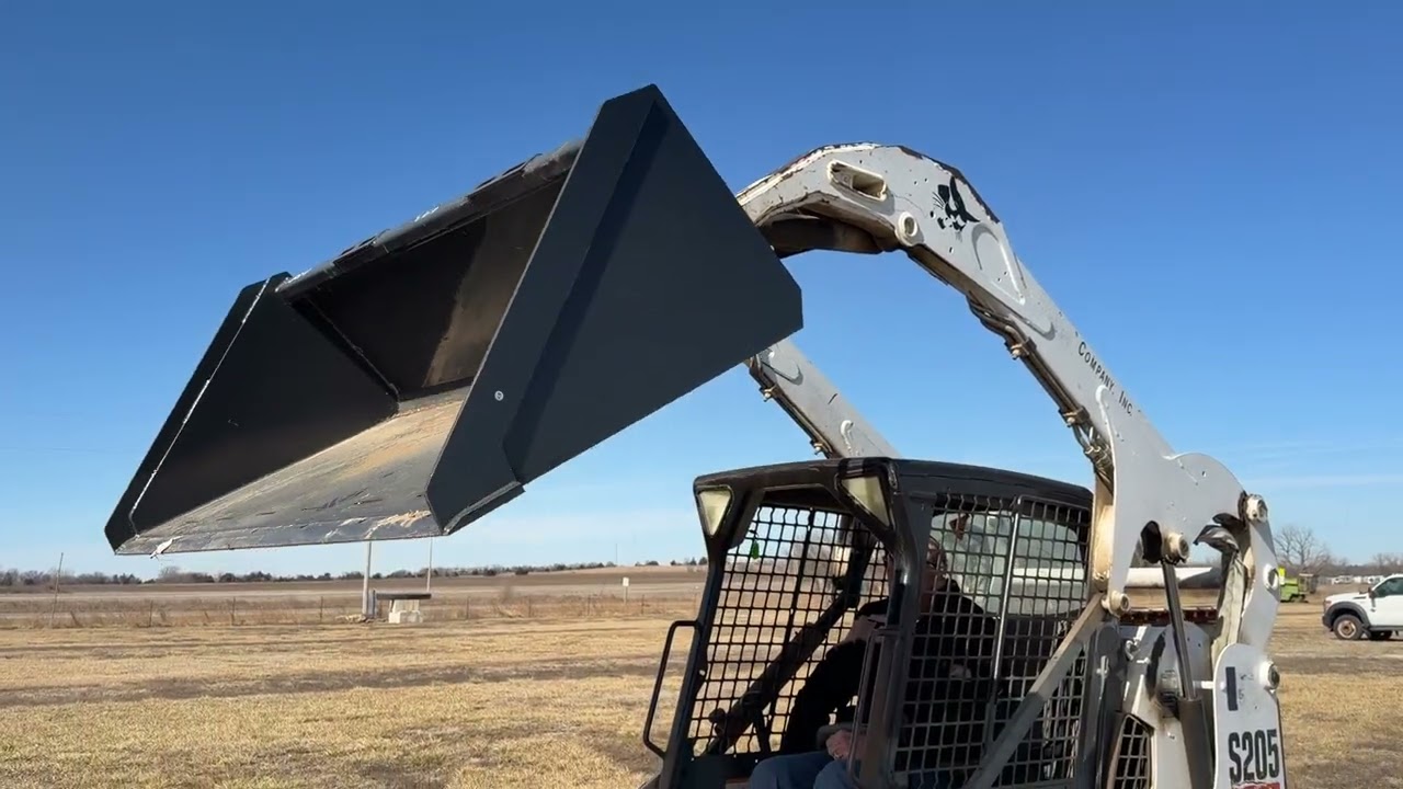 BIG IRON ONLINE AUCTION 3-18-2026: 2007 Bobcat S205 Skid Steer Loader