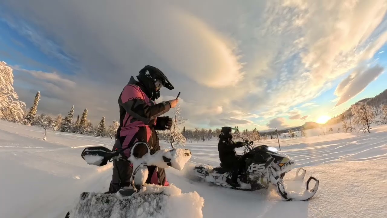 Saxnäs 260117 Avramlingar och rullekörning  med Ski-doo Summit och Lynx Brutal