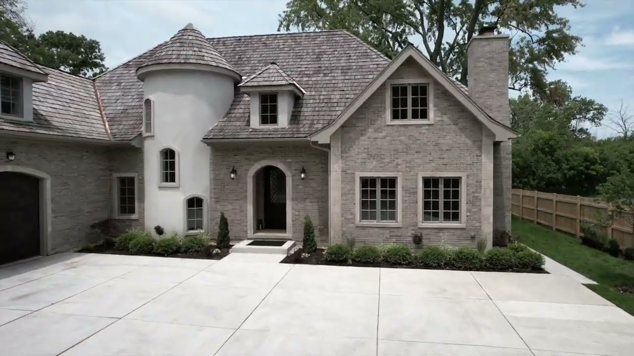 854 W Everett Rd, Lake Forest, IL 60045