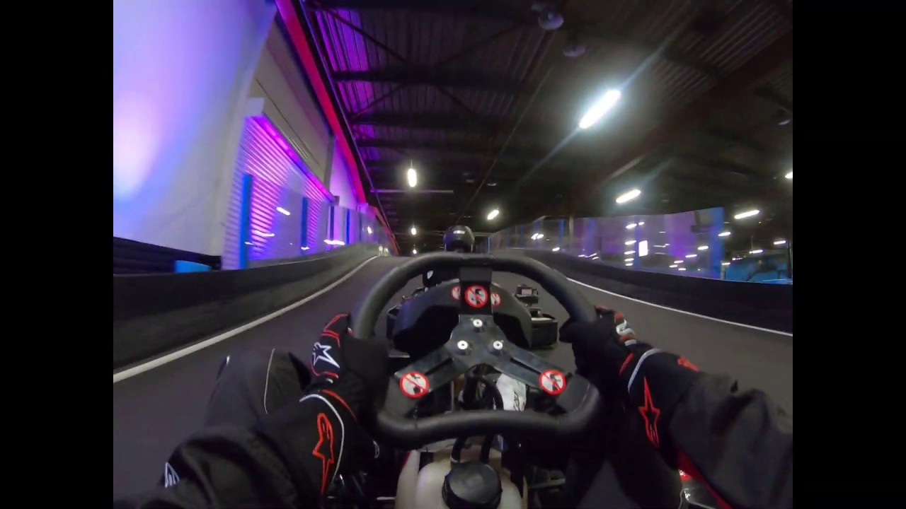 HOTLAPS dans le trafic au Paris Kart Indoor (mezzanine)