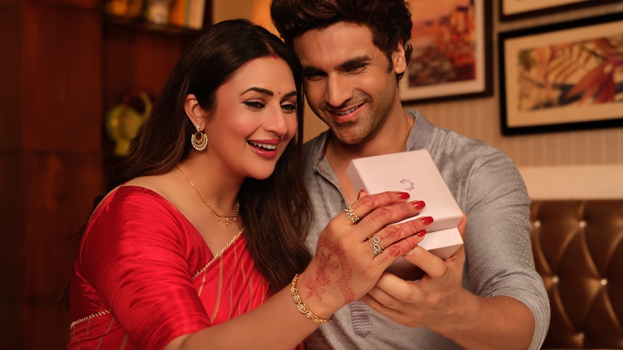 Surprise for Divyanka Tripathi This Teej Will Melt Your Heart&nbsp;|&nbsp;CaratLane