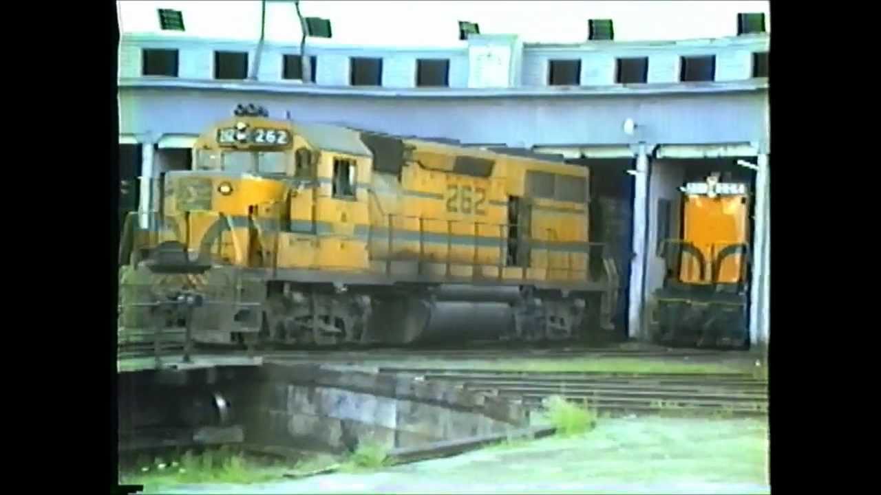 MEC Bangor,ME Roundhouse / Engine Facility 08/04/1980