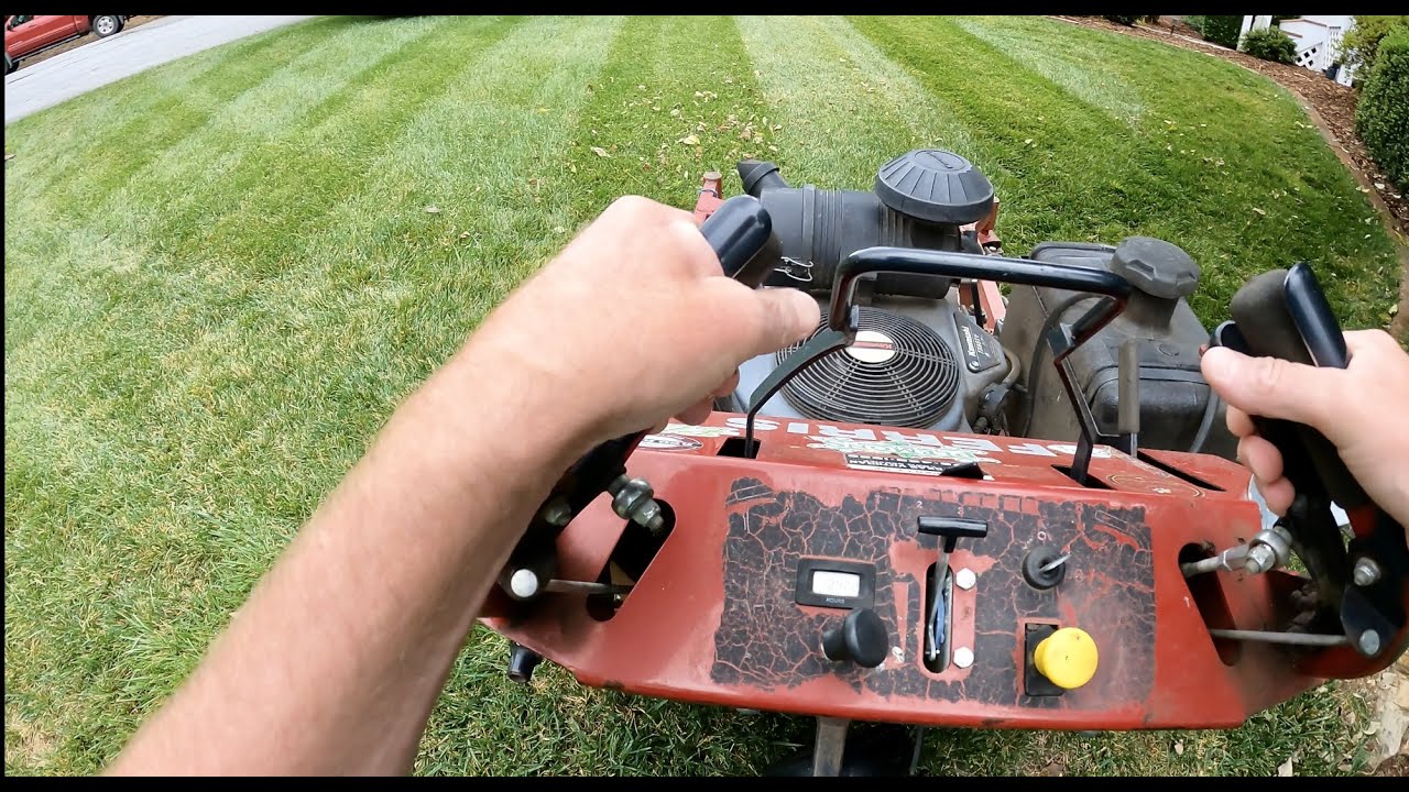 COME MOW AND TRIM THIS SMALL FRONT YARD WITH ME! POV - FW 35 FERRIS WALK BEHIND MOWER