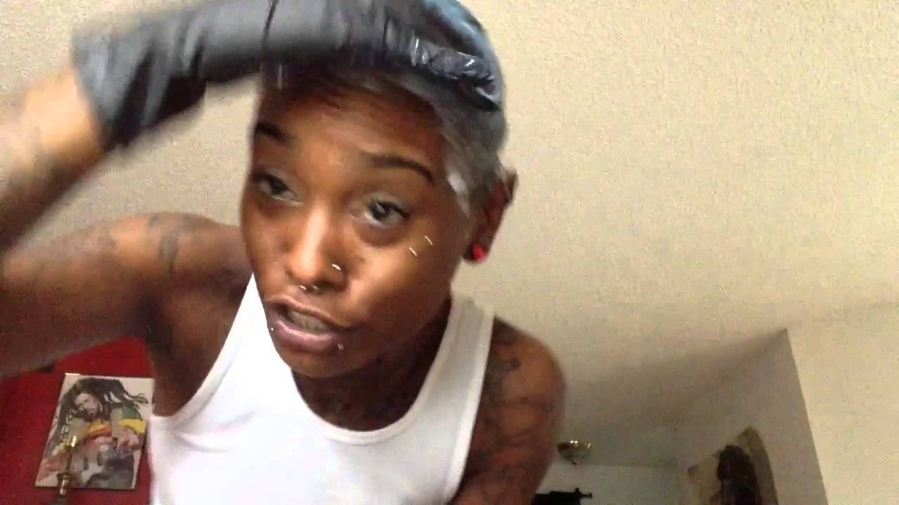 DIY PASTEL BLUE HAIR