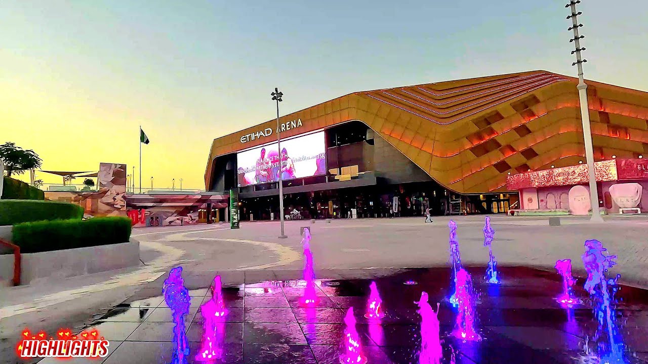 Yas Bay Waterfront in Abu Dhabi's vibrant dining and nightlife