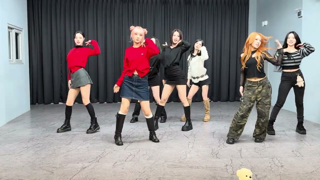 [4k60 Fancam] 251109 ICHILLIN’ (아이칠린') - La Luna - Starlike Music Fansign
