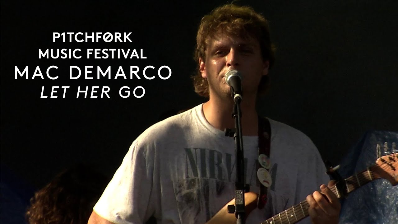 Mac DeMarco performs 