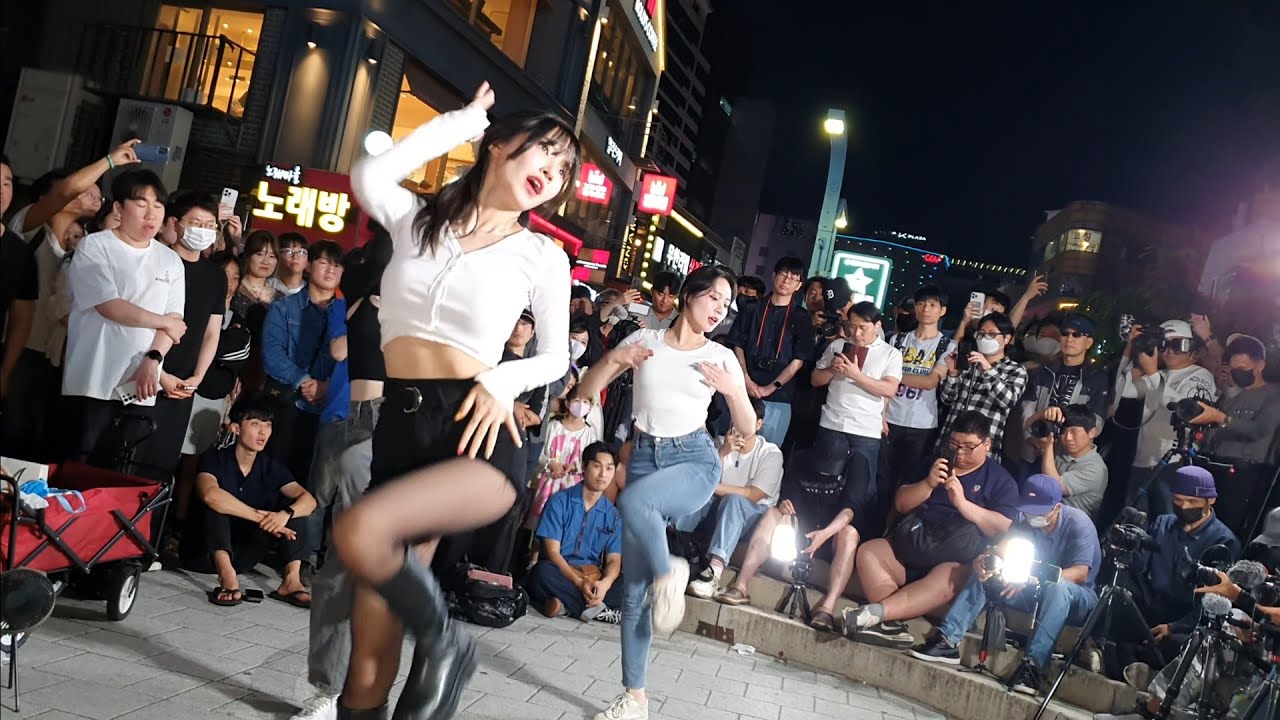 [STREET ARTIST] CLOCK. LONG TIME NO SEE. HONGDAE BUSKING. 230603.
