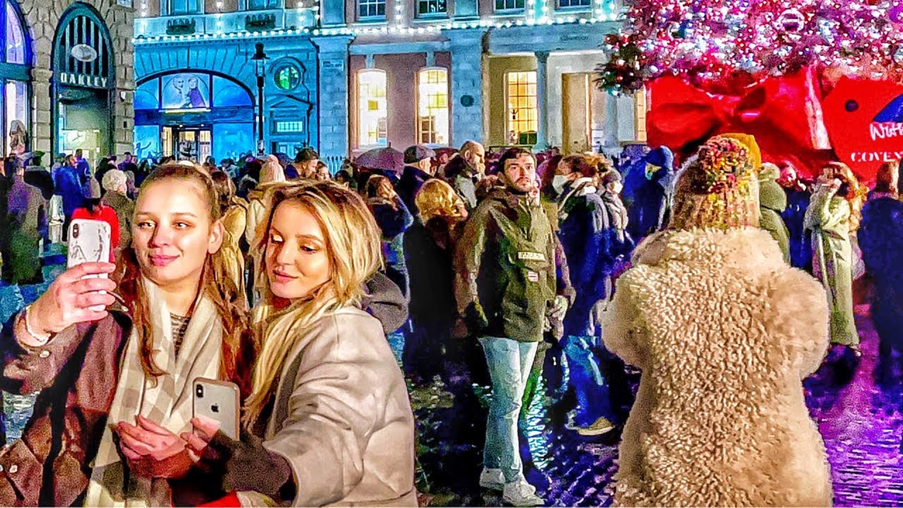 London Christmas 2021 | Covent Garden Christmas Market & Lights 2021 | London Winter Walk - HDR 4K