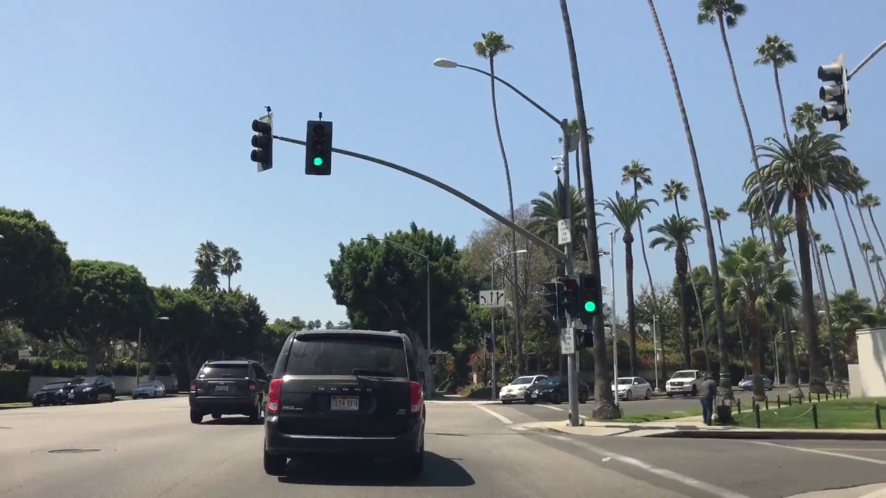 Tour Sunset Boulevard, Benedict Canyon & San Ysidro drive in Beverly Hills & BHPO 90210
