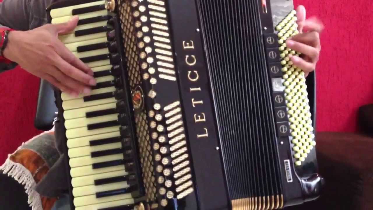 Video aula acordeon--No ronco da baixaria.