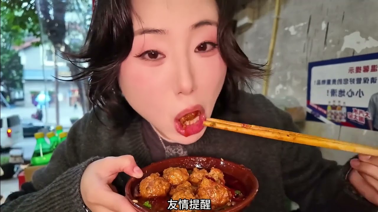 七星岗宝藏老火锅，6.8辣卤猪蹄，9.9现切牛肉… #重庆老火锅 #重庆美食 #解放碑火锅 #解放碑美食 #寻味烟火气