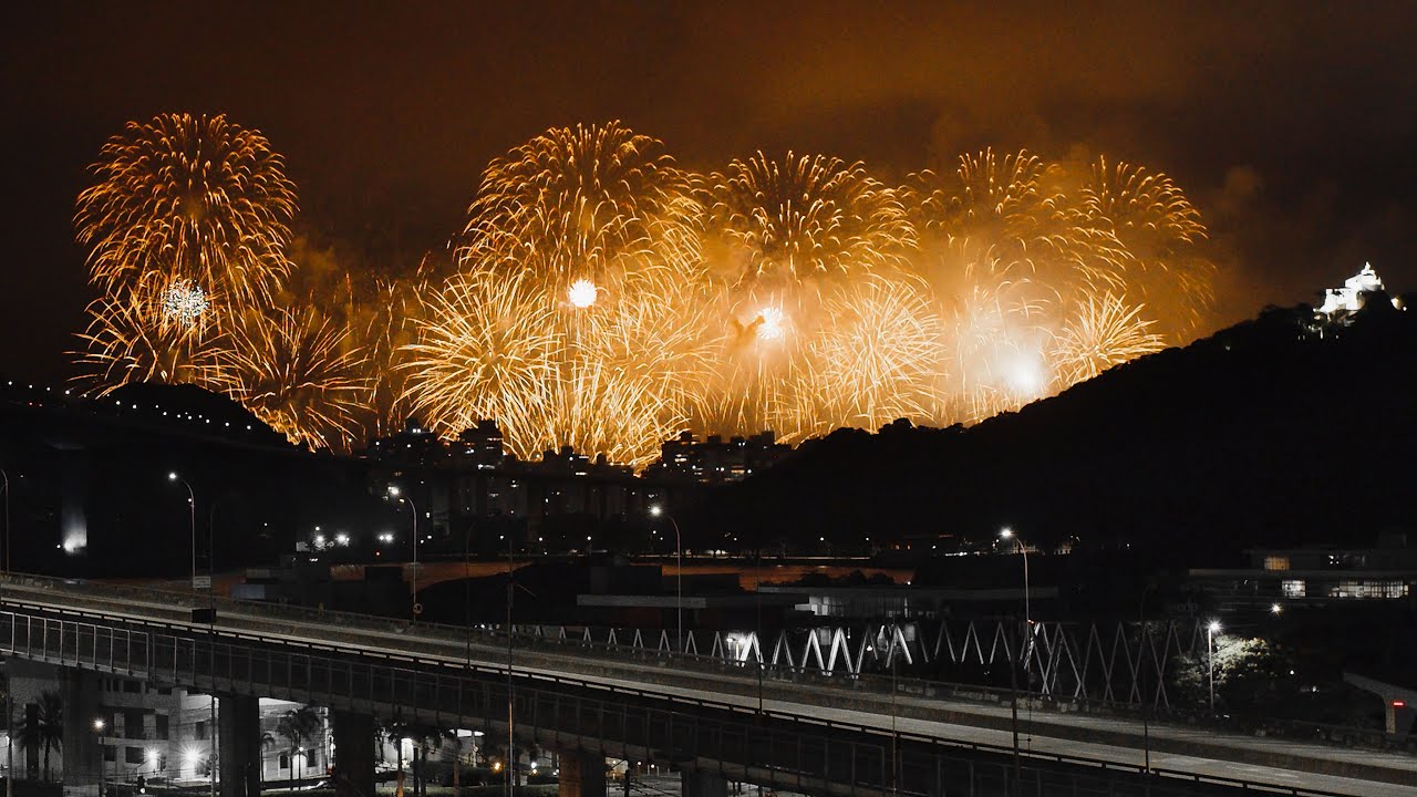 Queima de Fogos Ano Novo 2023 Vitória & Vila Velha ES 4K | Spotlight for Weddings