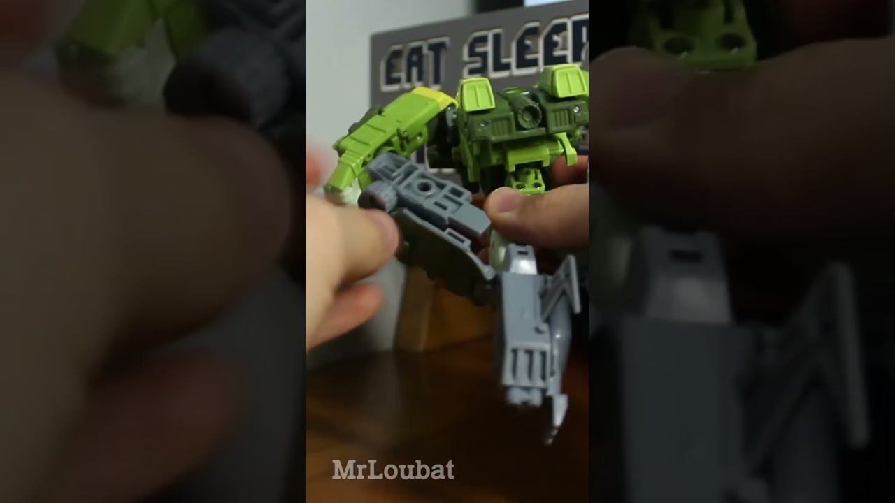Studio Series 86 Springer Transformation #transformers #studioseries86 #studioseries #springer