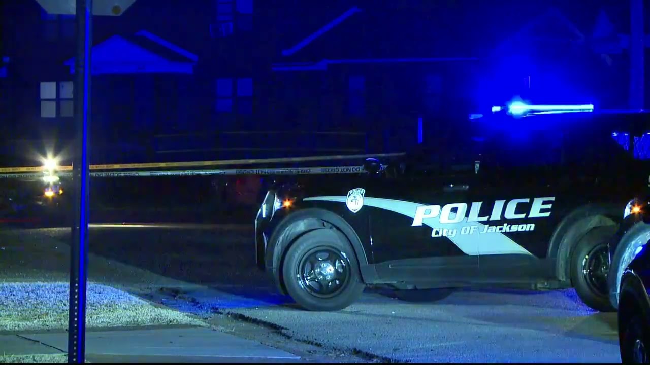 Thursday shooting at Lincoln Courts leaves one person dead