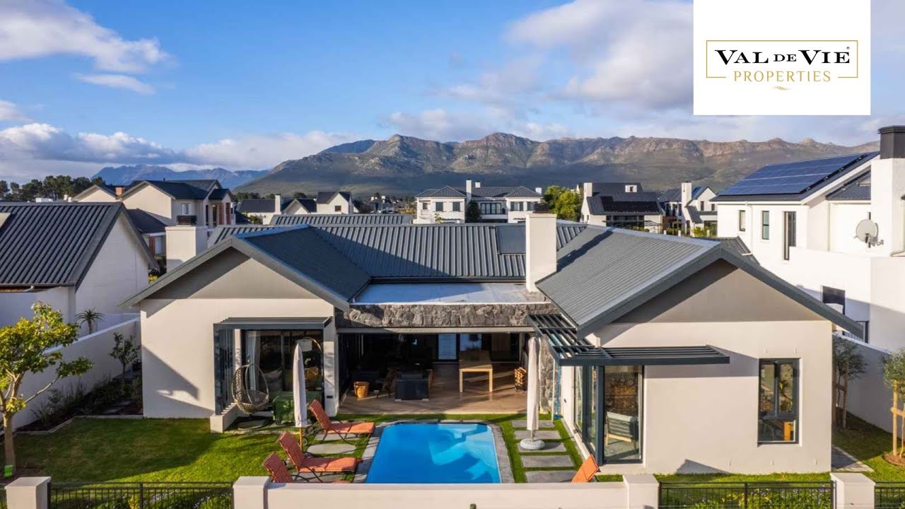 A Stylish Oasis of Entertainment and Elegance | For Sale | Val de Vie Properties