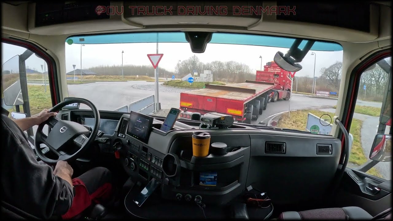 Country roads in Denmark - Volvo FM 420hp - St. Heddinge to Ringsted on a foggy day.