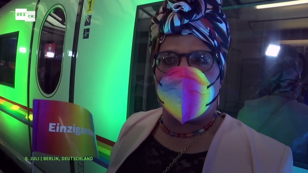 Deutsche Bahn presents Rainbow Train (Germany, 2021)