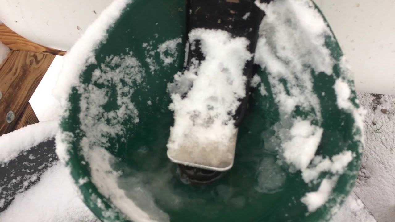 Erfahrungen mit dem Elma Isotank - Frostsichere Pferdetr&auml;nke im Winter