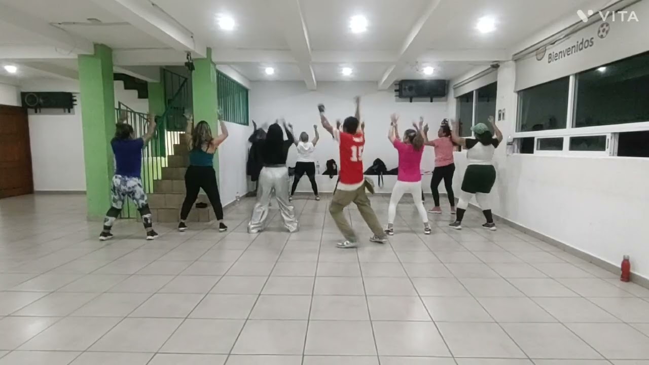 Rompiendo Cadera k-maro show #zumbafitness 