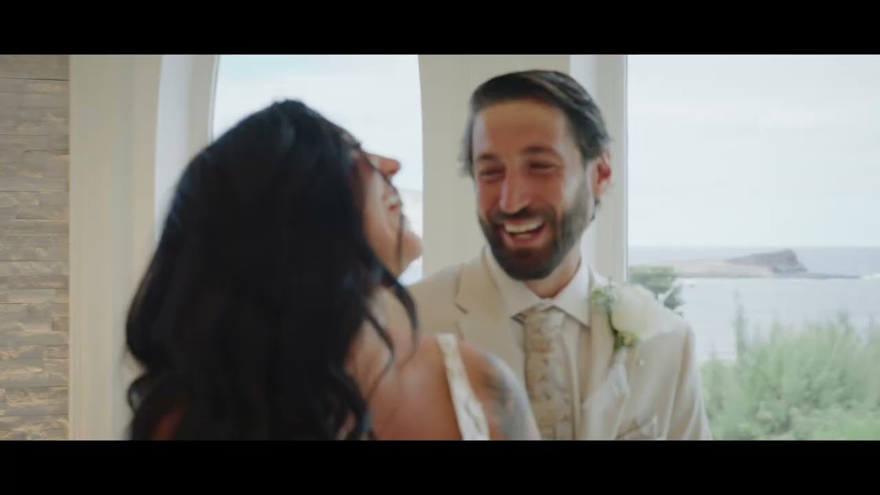 Wedding at Kailana Chapel : "Can’t Help Falling in Love with You”
