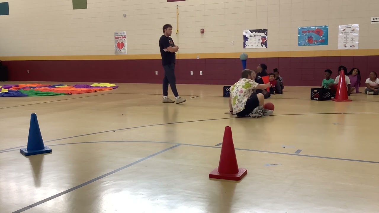 Ice cream cone relay